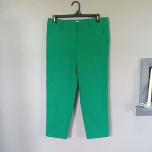 Loft "The Riveria Slim" Vibrant Green Capri Pants Size 4P